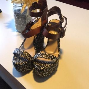 Jessica Simpson wedges